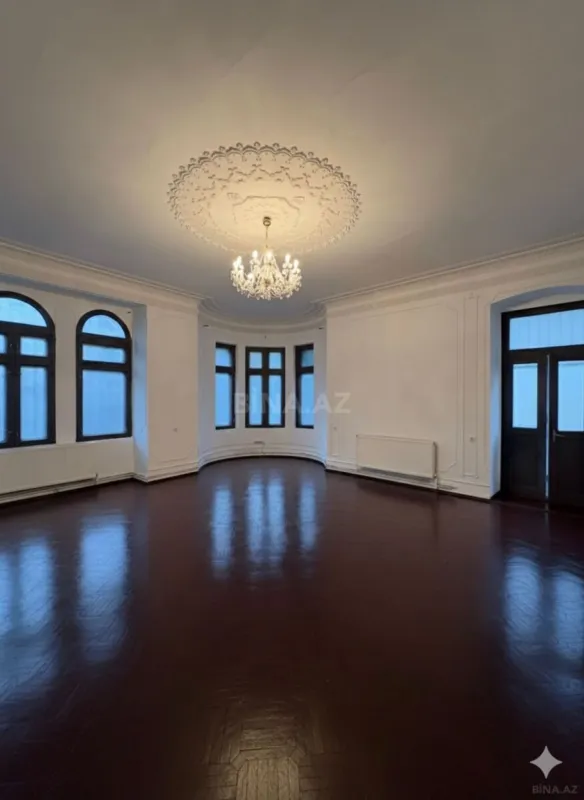 Kirayə verilir 4 otaqlı ofis 160 m²