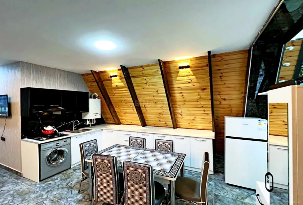 Satılır 4 otaqlı həyət evi 150 m²