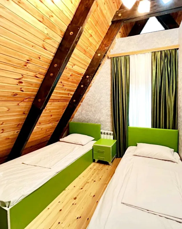 Satılır 4 otaqlı həyət evi 150 m²