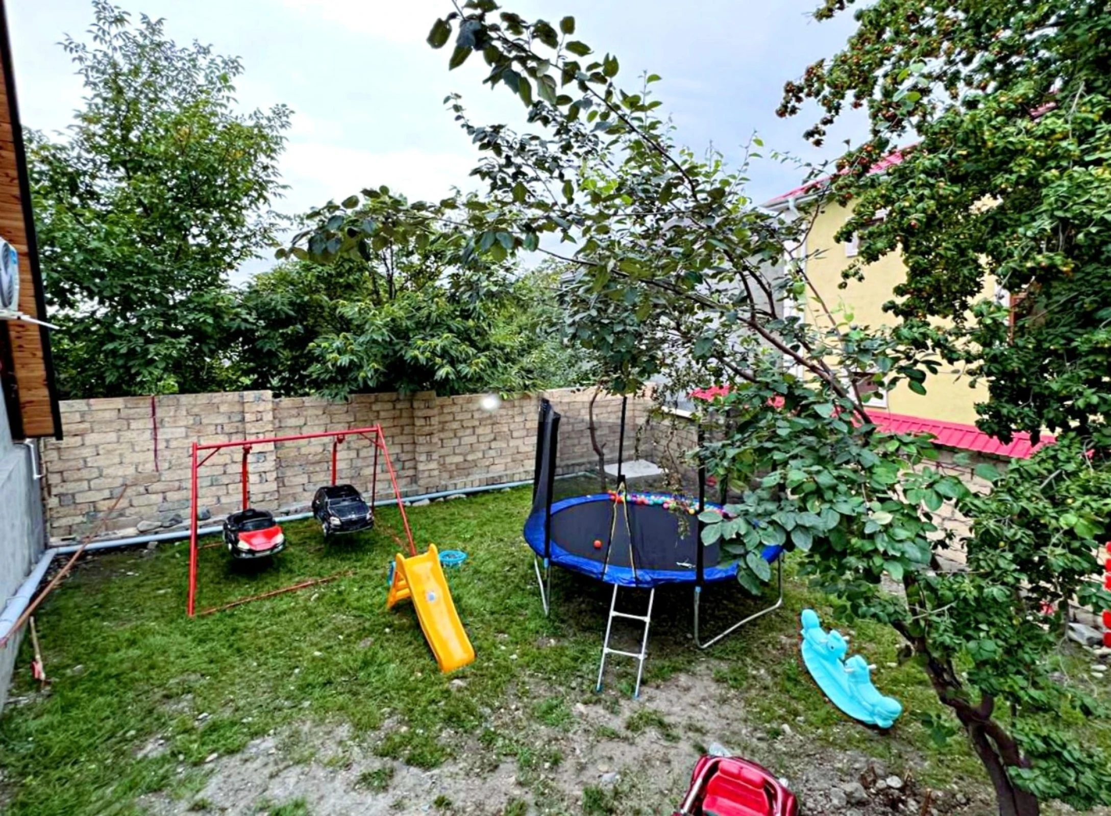 Satılır 4 otaqlı həyət evi 150 m²