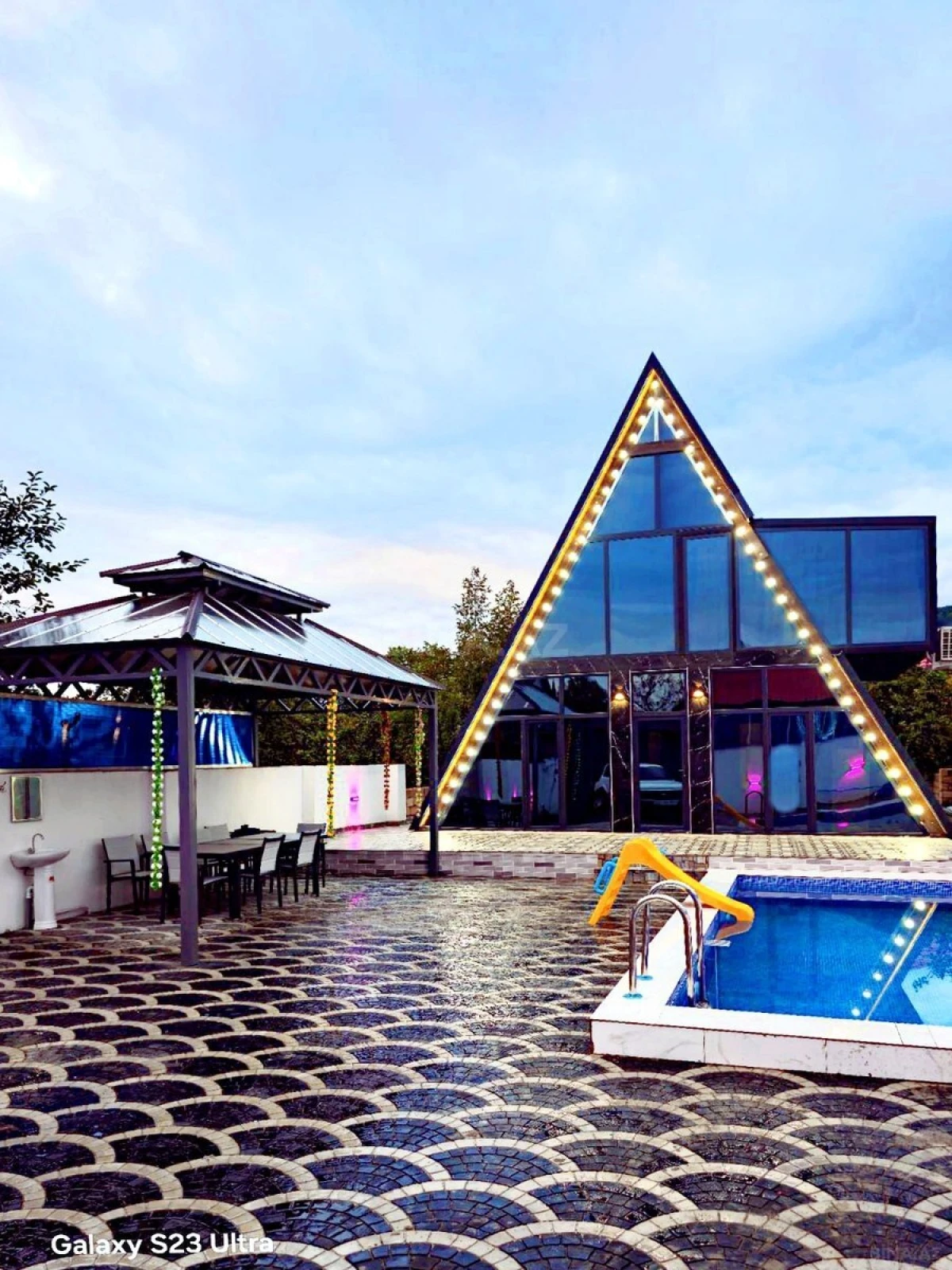 Satılır 4 otaqlı həyət evi 150 m²