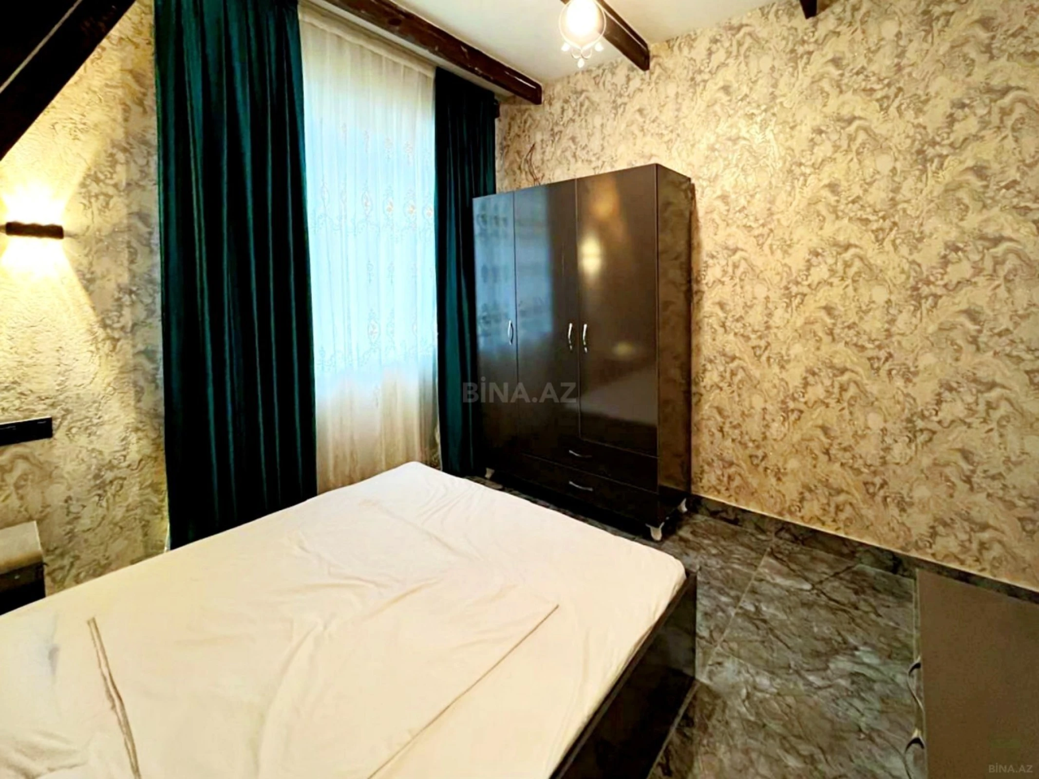 Satılır 4 otaqlı həyət evi 150 m²