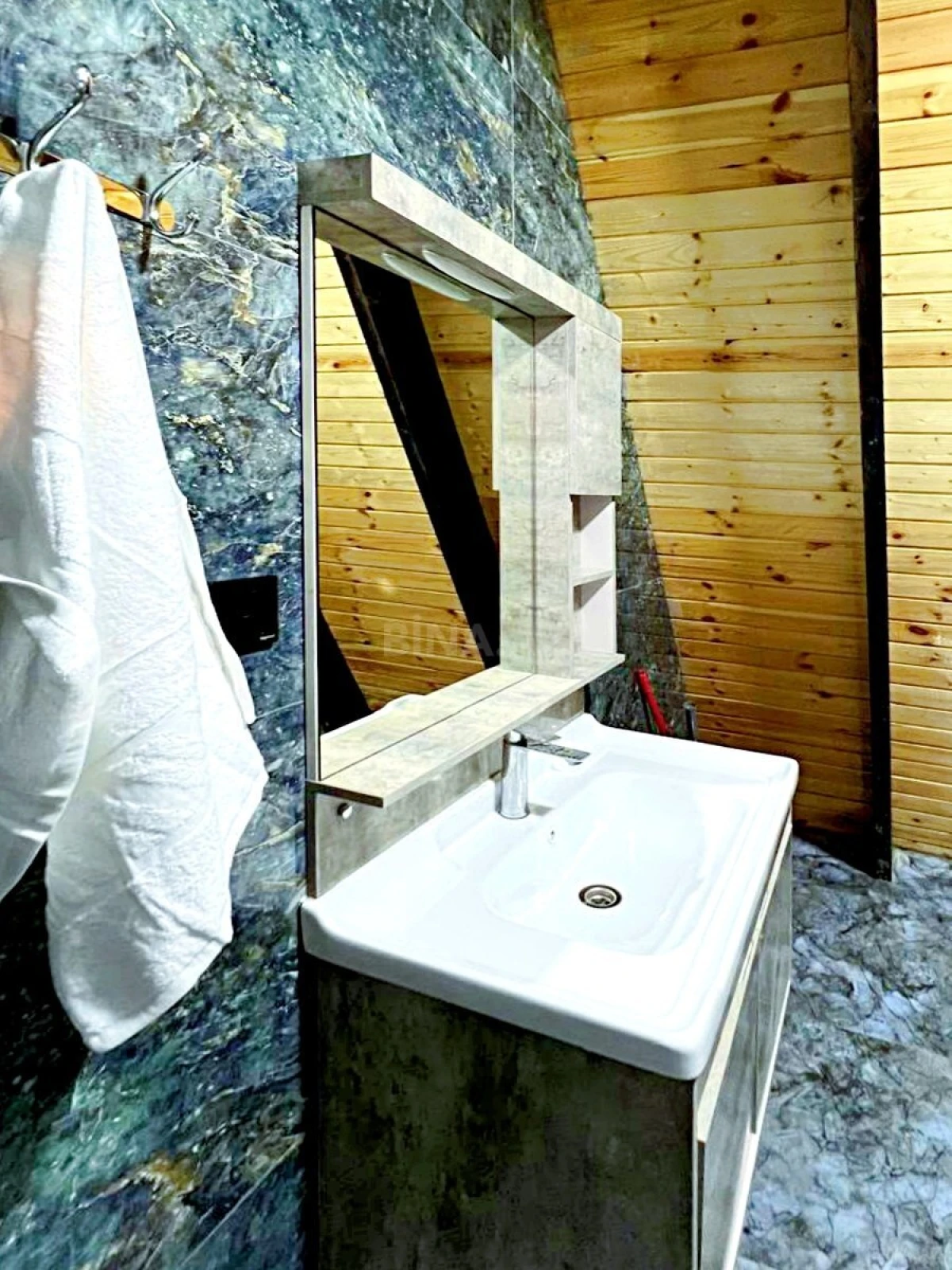 Satılır 4 otaqlı həyət evi 150 m²