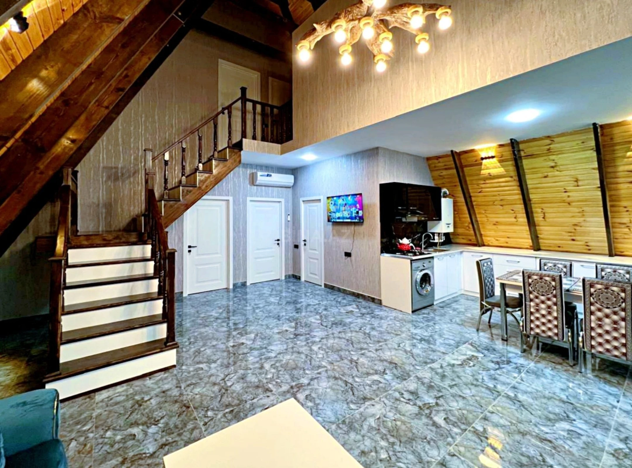 Satılır 4 otaqlı həyət evi 150 m²