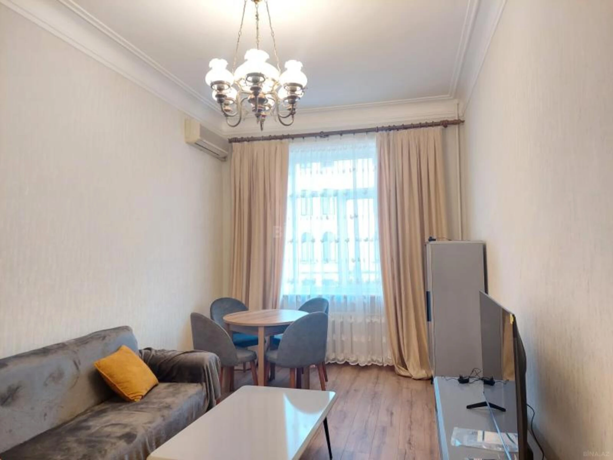 Kirayə verilir 2 otaqlı mənzil 65 m²