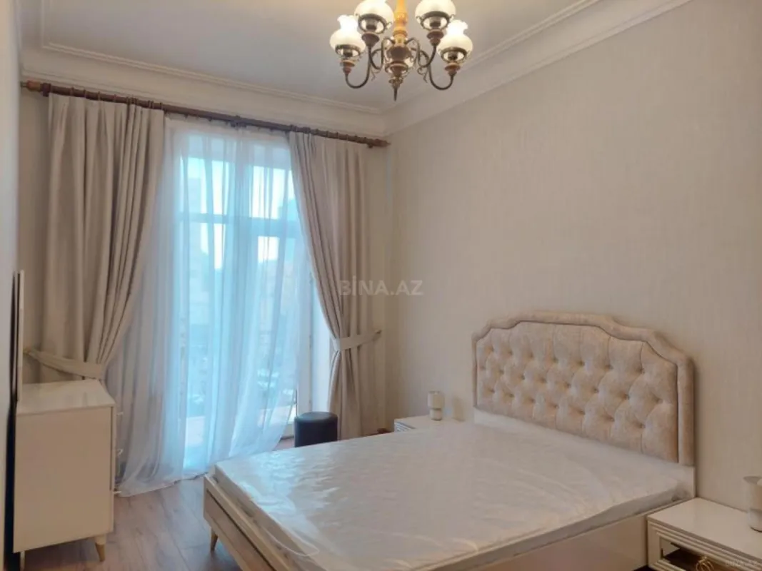 Kirayə verilir 2 otaqlı mənzil 65 m²