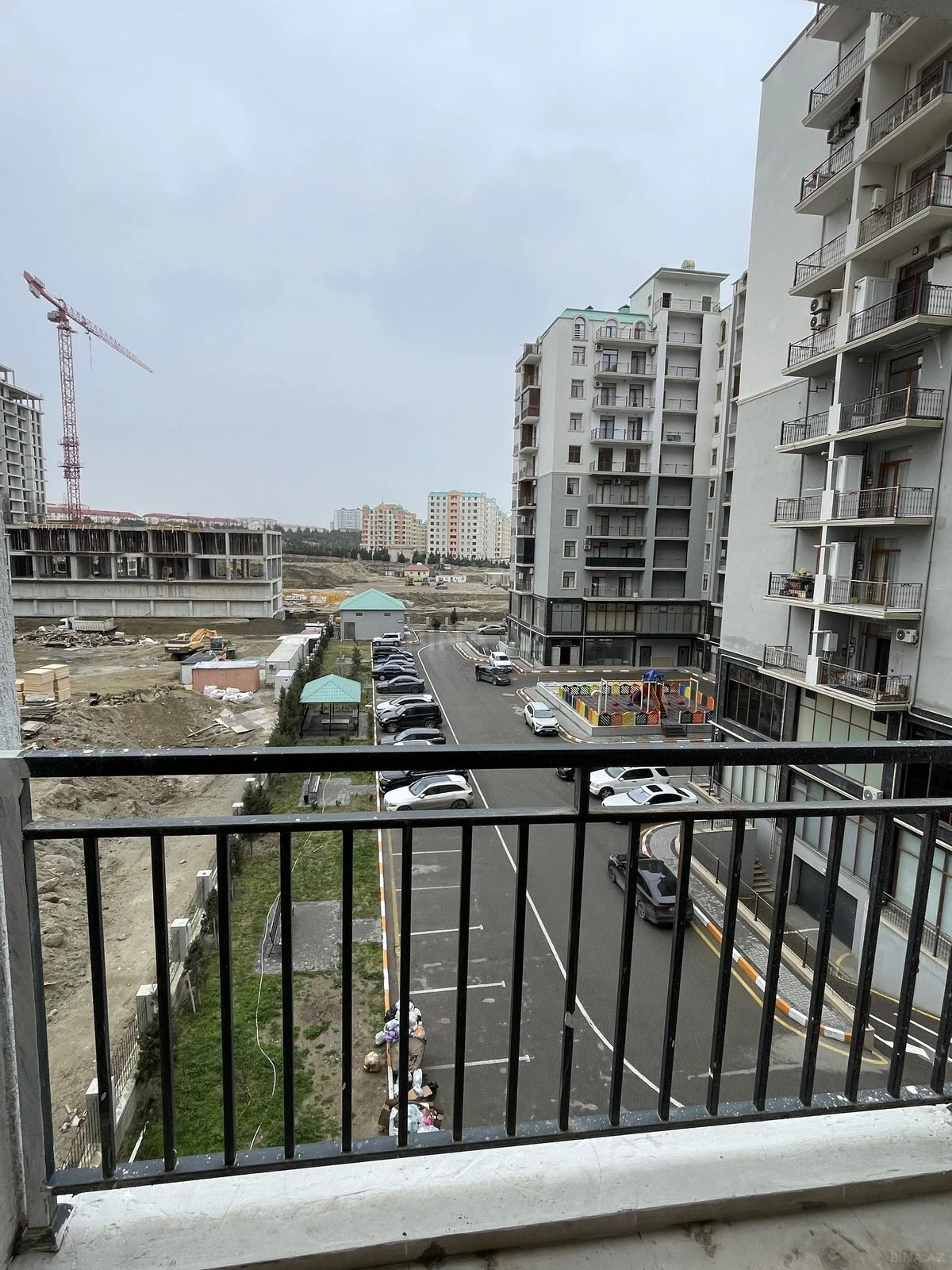 Kirayə verilir 2 otaqlı mənzil 75 m²