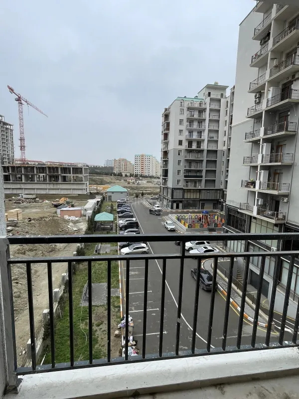 Kirayə verilir 2 otaqlı mənzil 75 m²