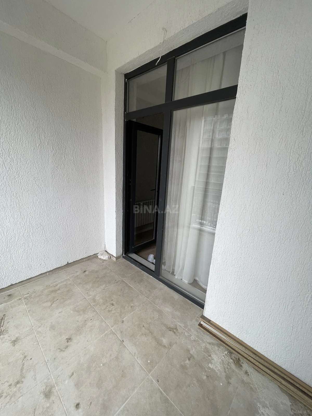 Kirayə verilir 2 otaqlı mənzil 75 m²