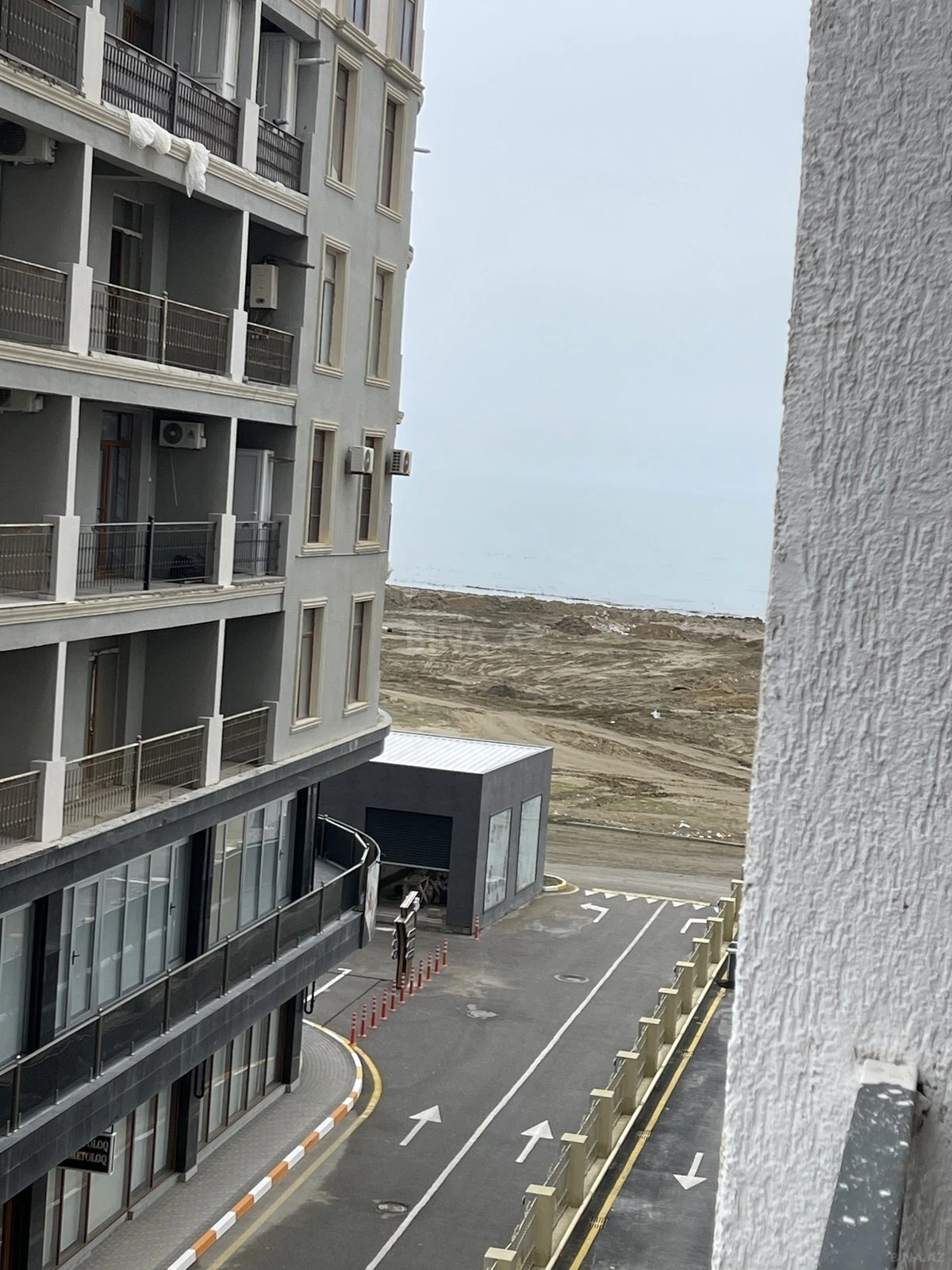 Kirayə verilir 2 otaqlı mənzil 75 m²