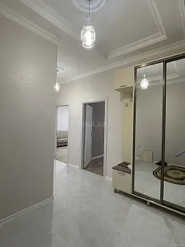 Kirayə verilir 2 otaqlı mənzil 75 m²