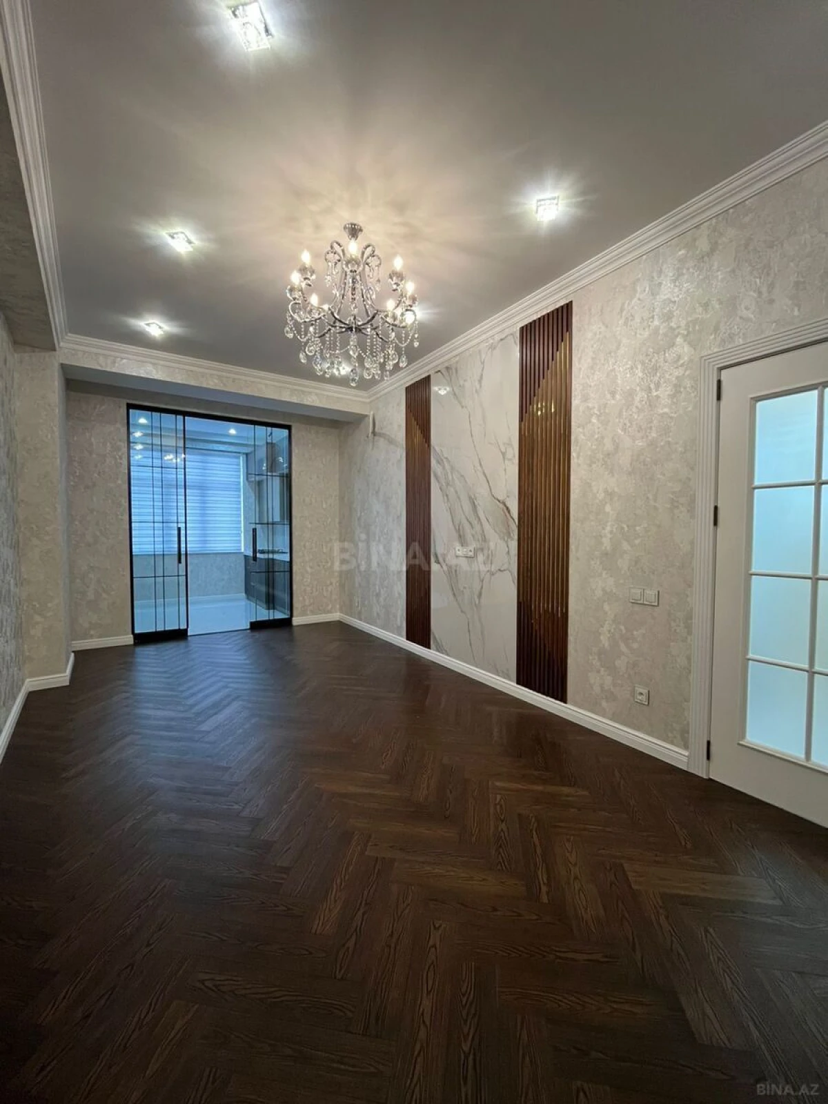 Satılır 3 otaqlı mənzil 116 m²