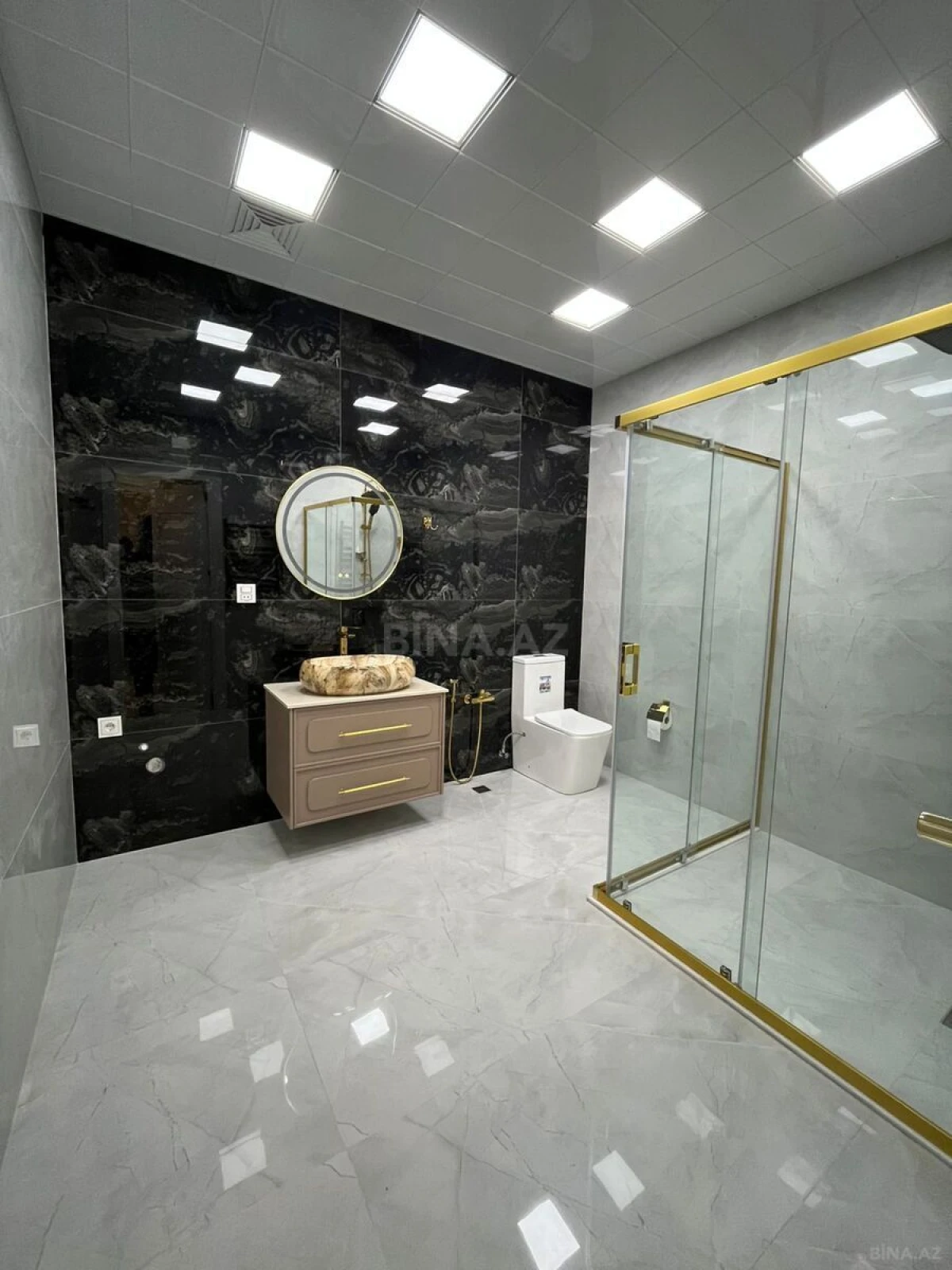 Satılır 3 otaqlı mənzil 116 m²