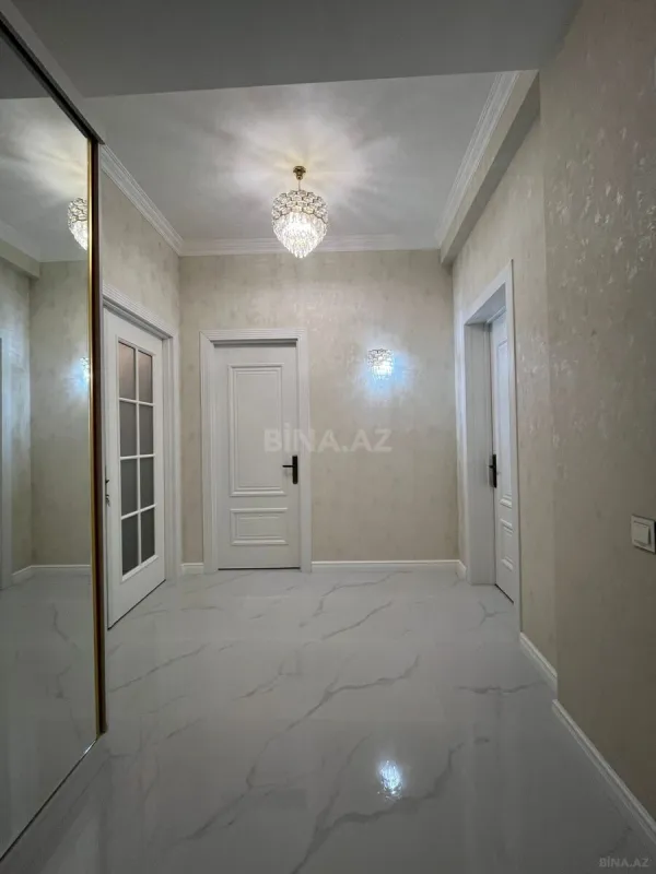 Satılır 3 otaqlı mənzil 116 m²
