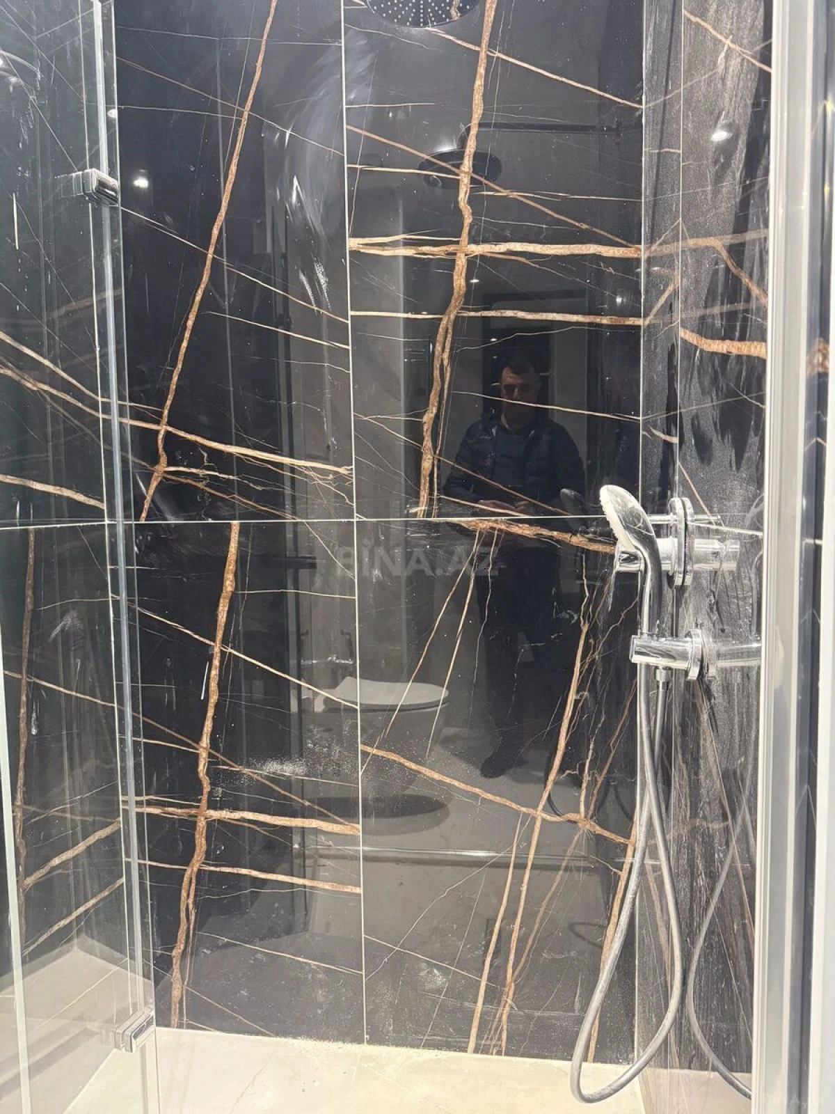 Satılır 2 otaqlı mənzil 49 m²