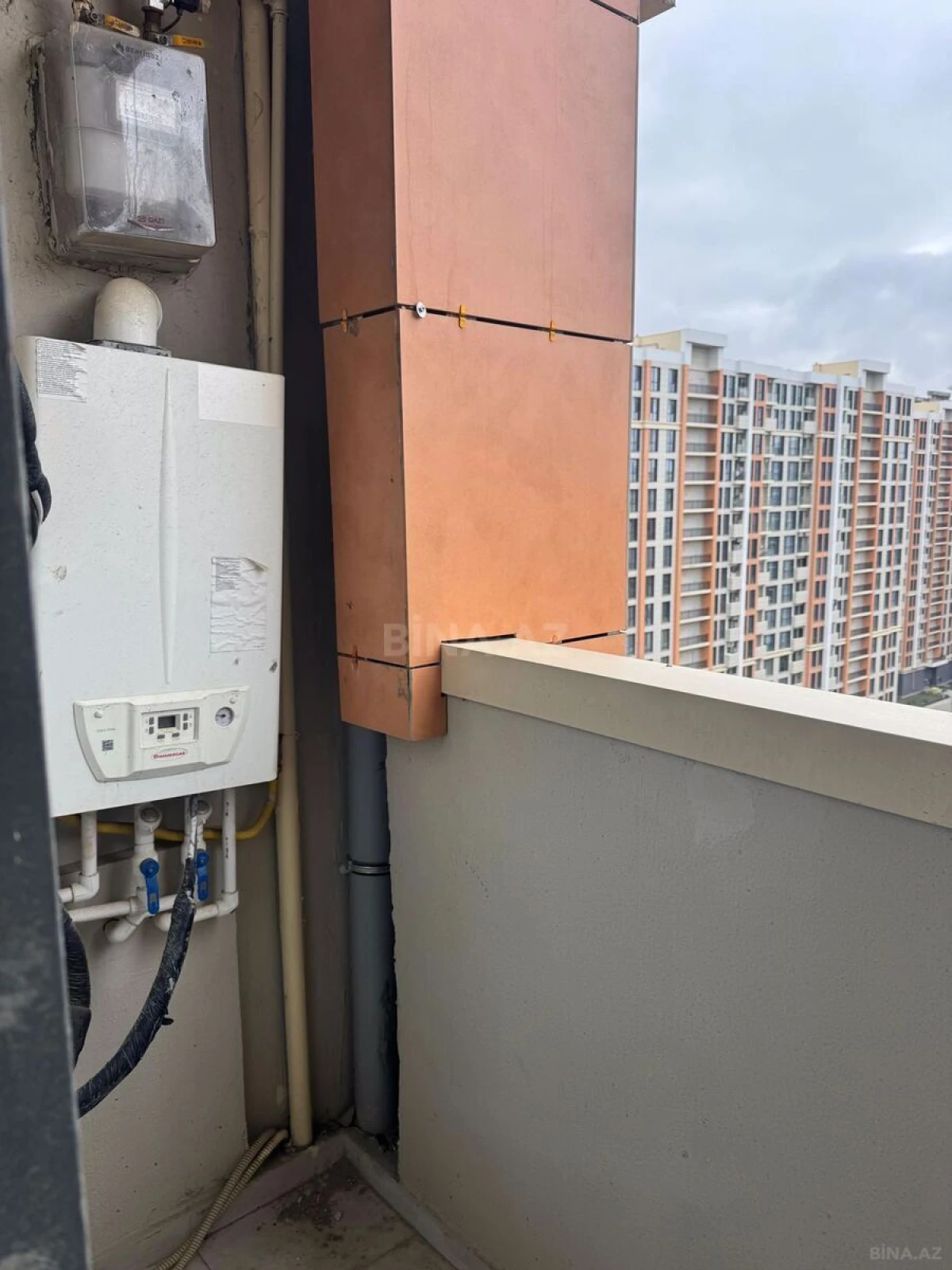 Satılır 2 otaqlı mənzil 49 m²