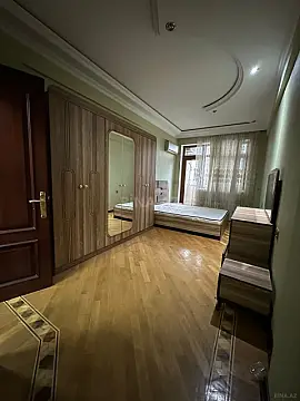 Kirayə verilir 4 otaqlı mənzil 200 m²