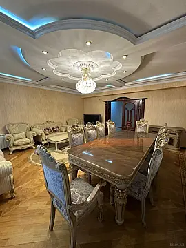 Kirayə verilir 4 otaqlı mənzil 200 m² — Bakı, 8-ci kilometr 4 otaq 200.00 m²