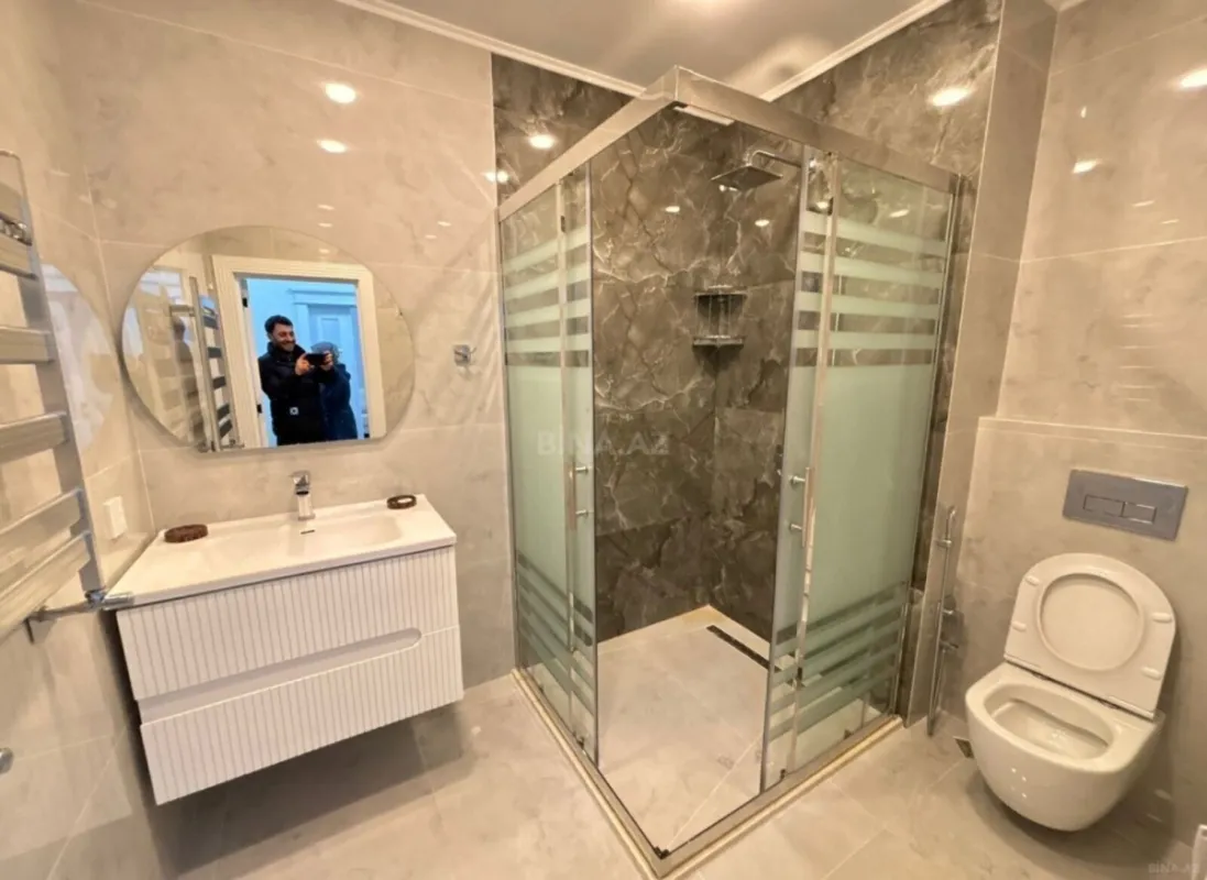 Kirayə verilir 3 otaqlı mənzil 150 m²