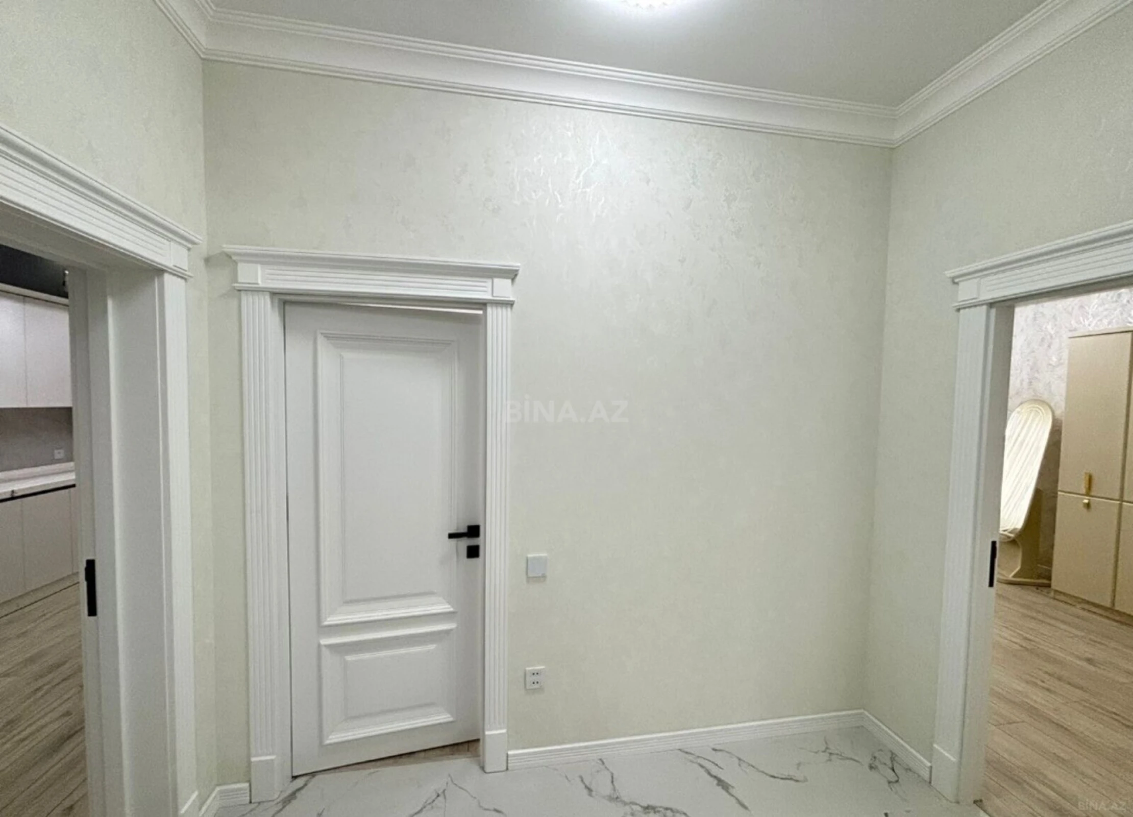 Kirayə verilir 3 otaqlı mənzil 150 m²