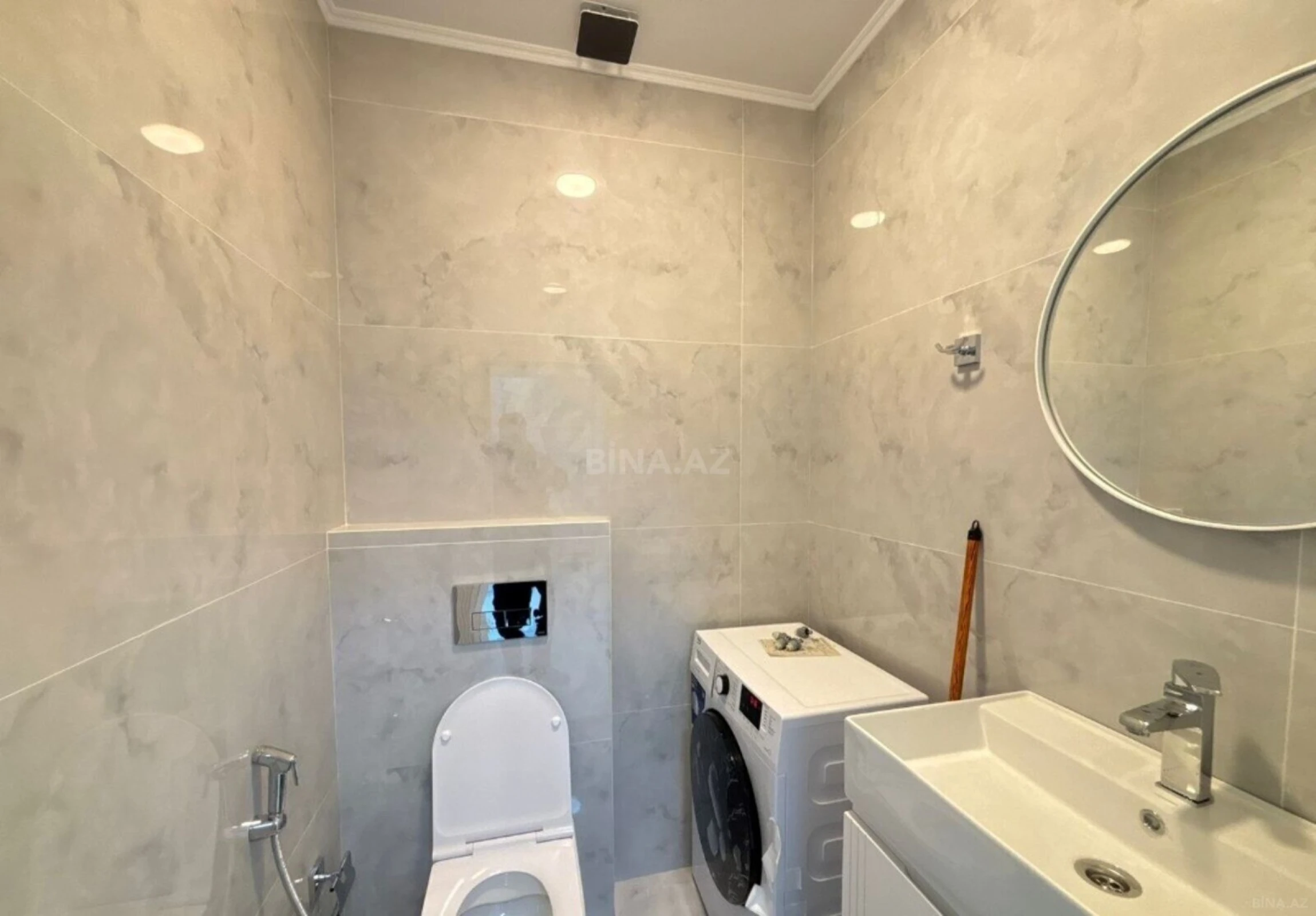 Kirayə verilir 3 otaqlı mənzil 150 m²