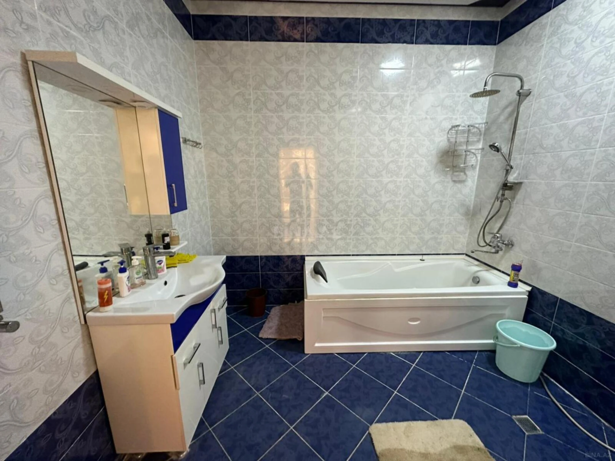Satılır 7 otaqlı həyət evi 500 m²