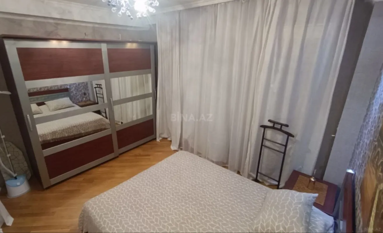 Satılır 3 otaqlı mənzil 84 m²