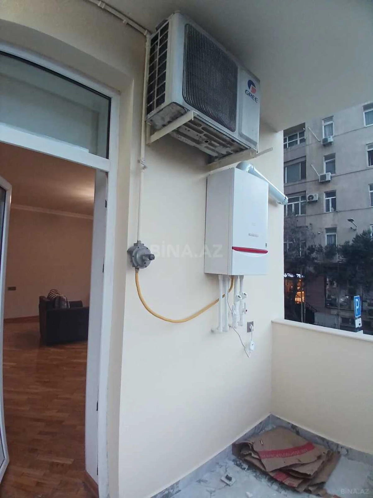 Kirayə verilir 2 otaqlı mənzil 100 m²