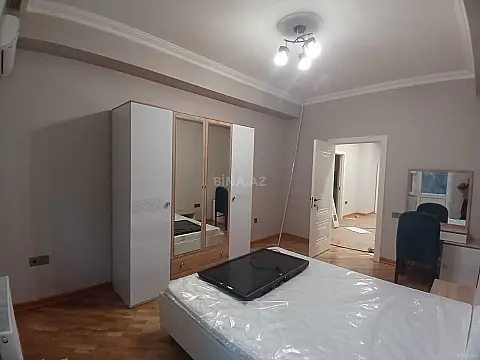 Kirayə verilir 2 otaqlı mənzil 100 m²