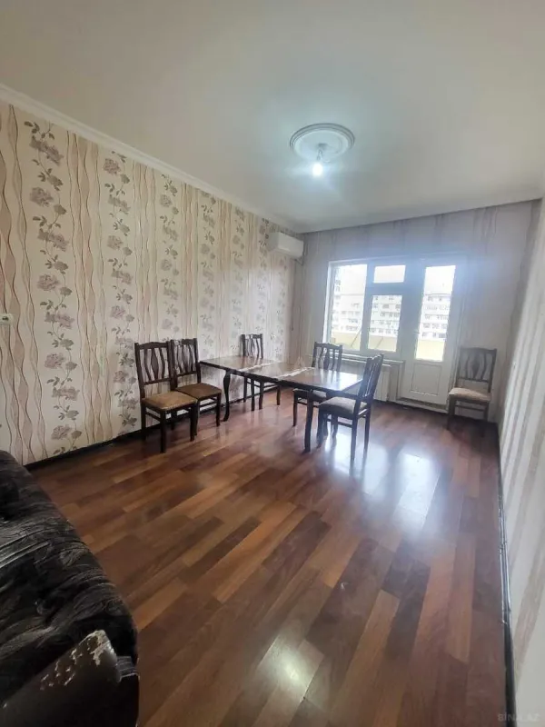 Kirayə verilir 4 otaqlı mənzil 110 m²