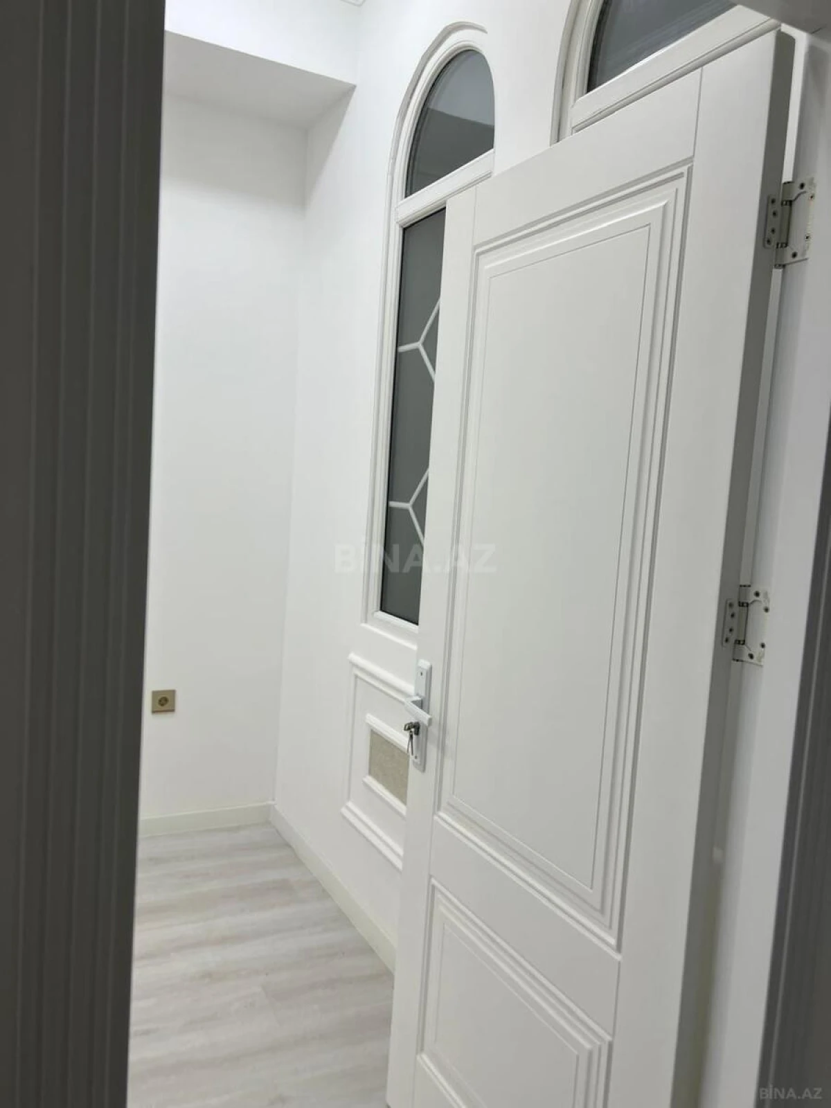 Kirayə verilir 2 otaqlı ofis 40 m²