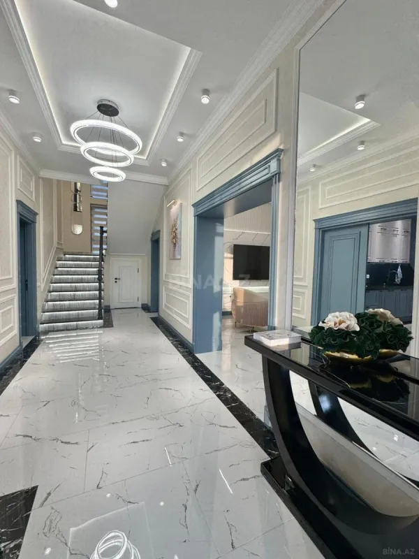 Satılır 5 otaqlı həyət evi 354 m²