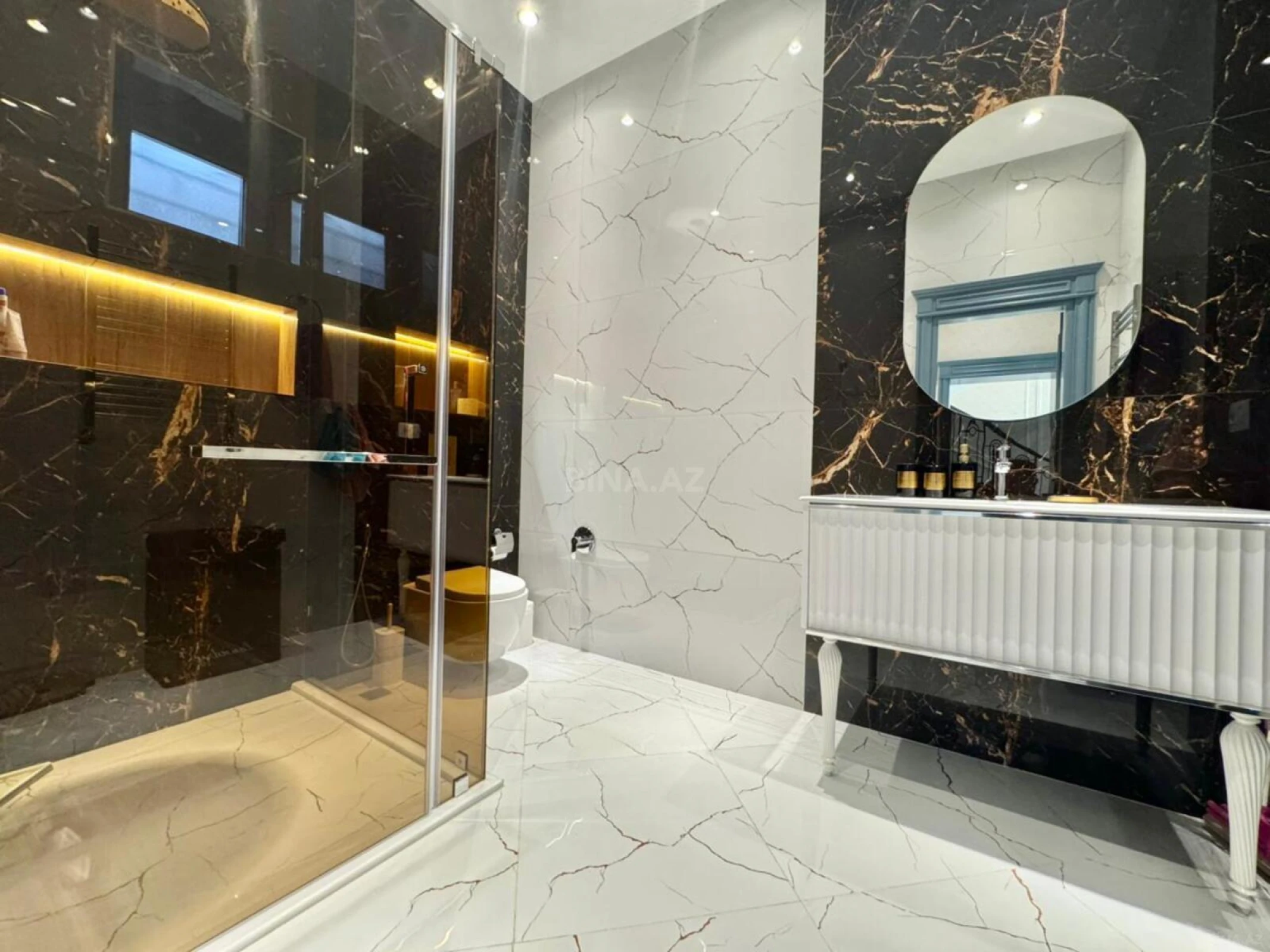 Satılır 5 otaqlı həyət evi 354 m²