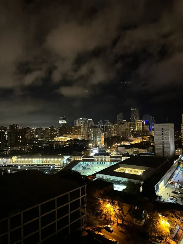 Kirayə verilir 2 otaqlı mənzil 88 m²