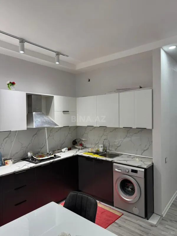 Kirayə verilir 2 otaqlı mənzil 88 m²