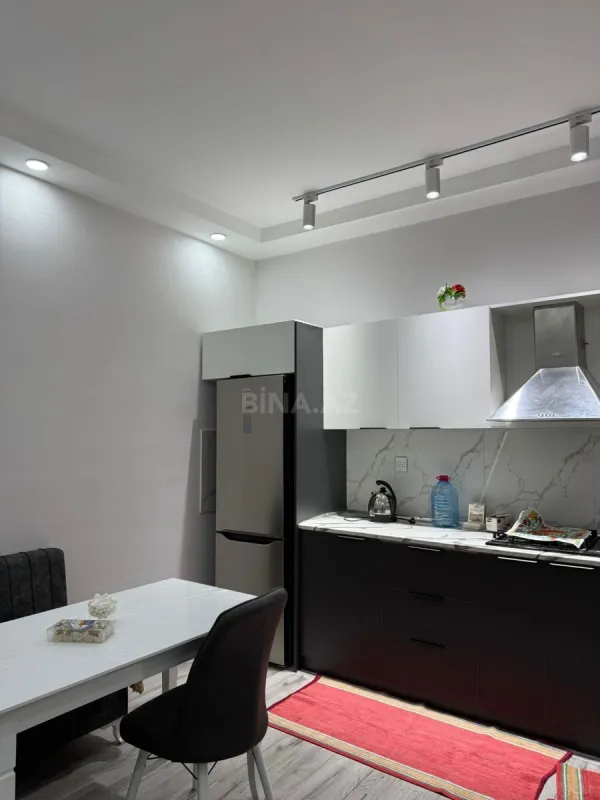 Kirayə verilir 2 otaqlı mənzil 88 m²