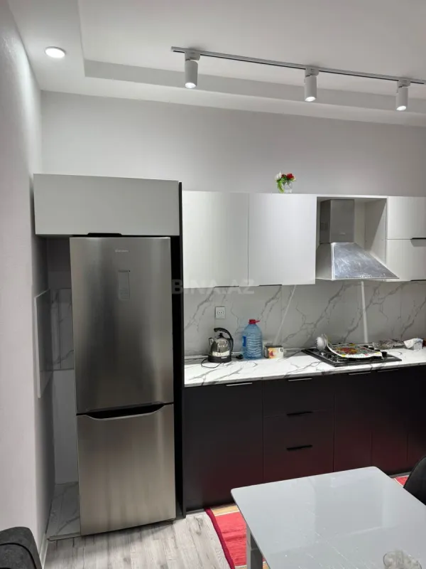 Kirayə verilir 2 otaqlı mənzil 88 m²