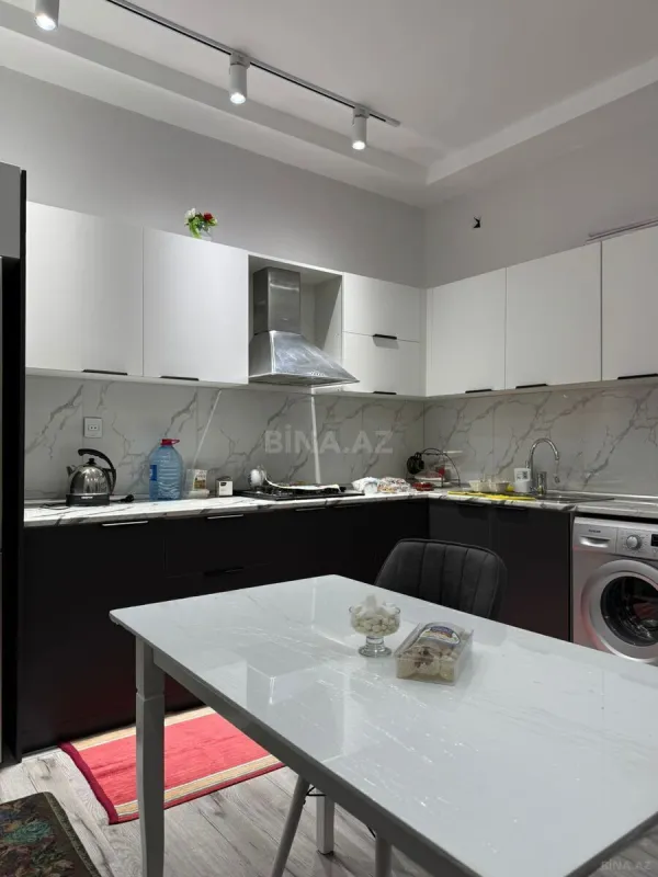 Kirayə verilir 2 otaqlı mənzil 88 m²