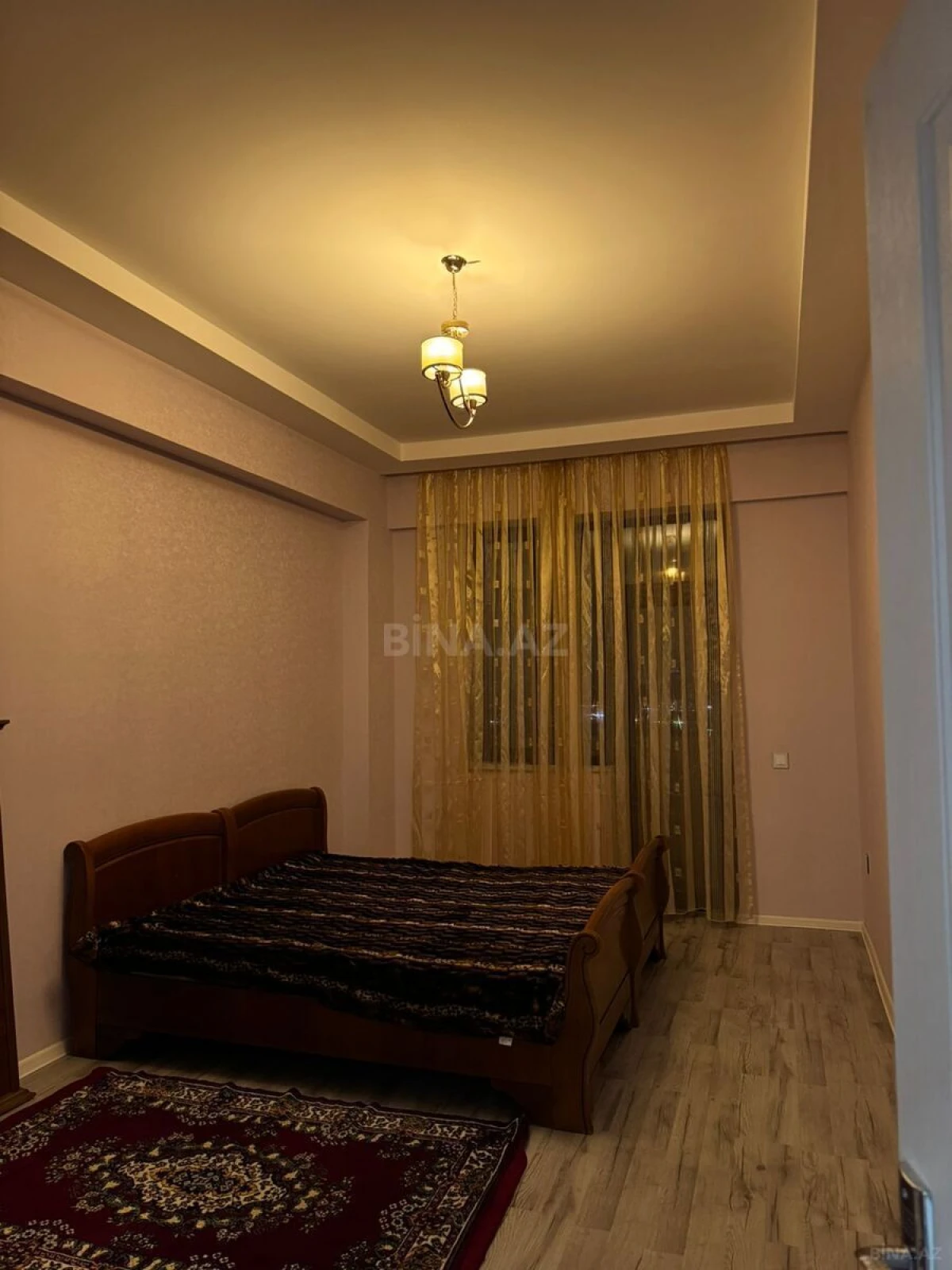 Kirayə verilir 2 otaqlı mənzil 88 m²