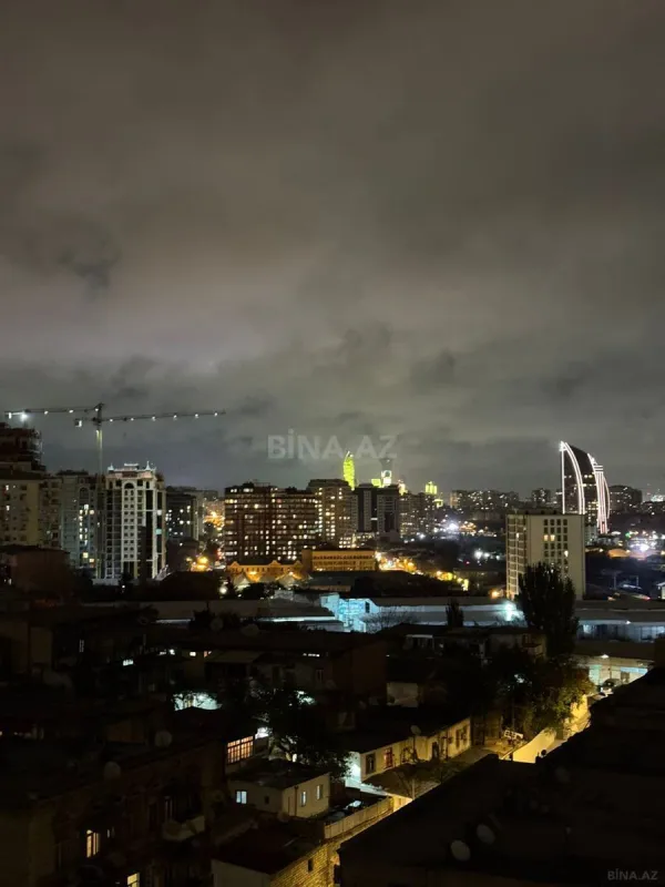 Kirayə verilir 2 otaqlı mənzil 88 m²