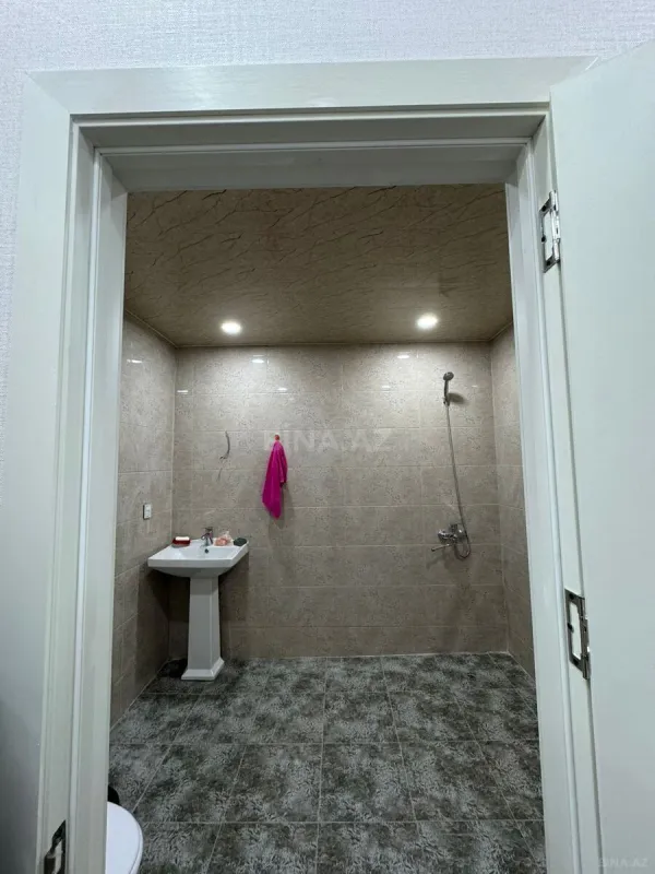 Kirayə verilir 2 otaqlı mənzil 88 m²