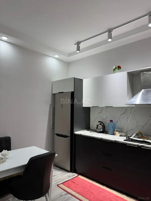 Kirayə verilir 2 otaqlı mənzil 88 m²