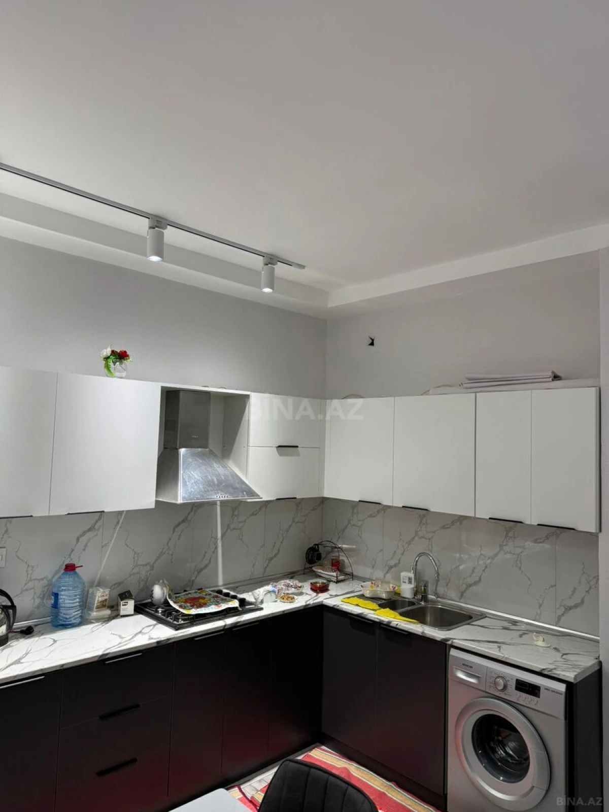 Kirayə verilir 2 otaqlı mənzil 88 m²