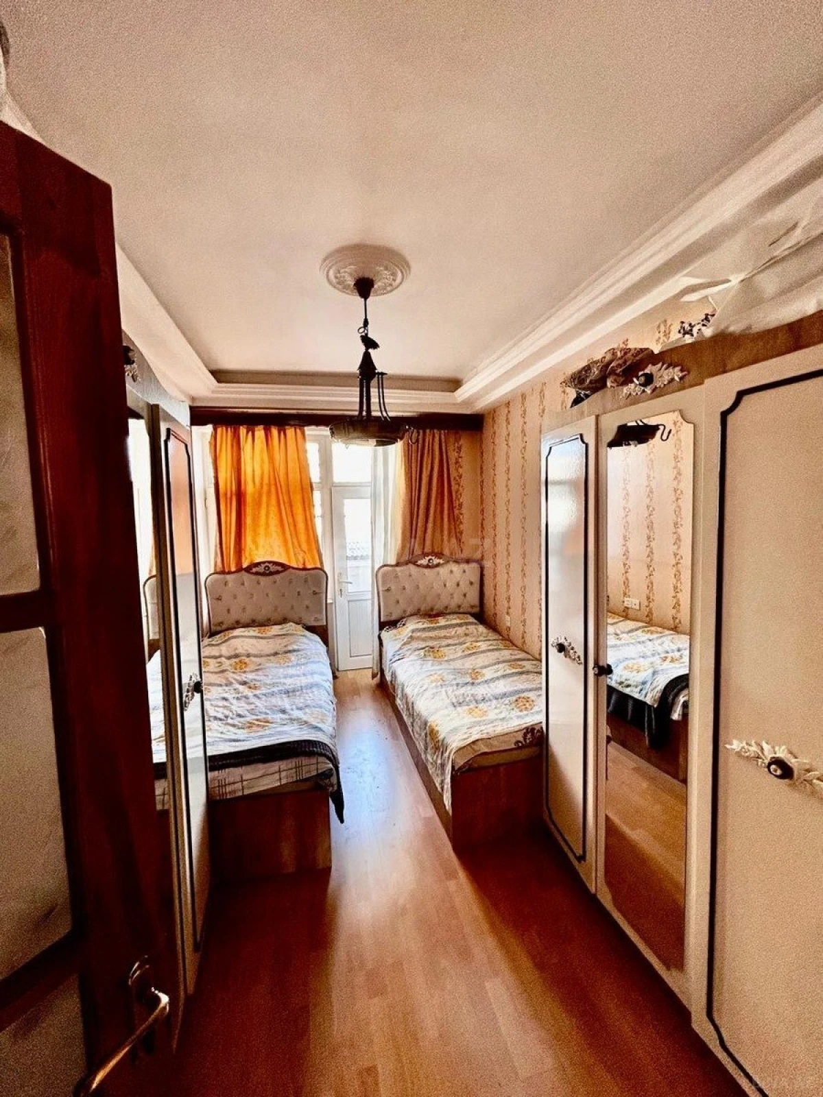 Satılır 2 otaqlı mənzil 55 m²
