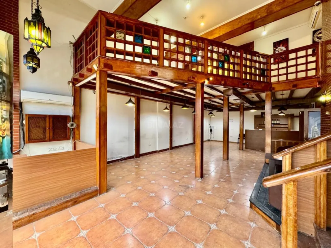 Kirayə verilir obyekt 130 m²