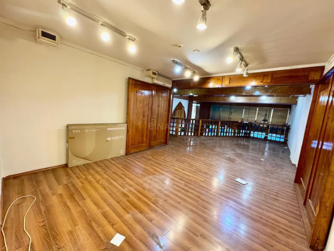 Kirayə verilir obyekt 130 m²