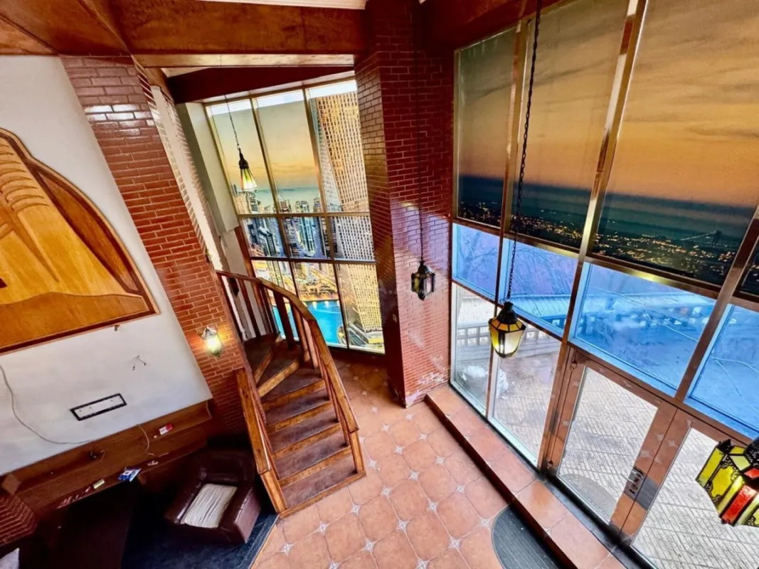 Kirayə verilir obyekt 130 m²