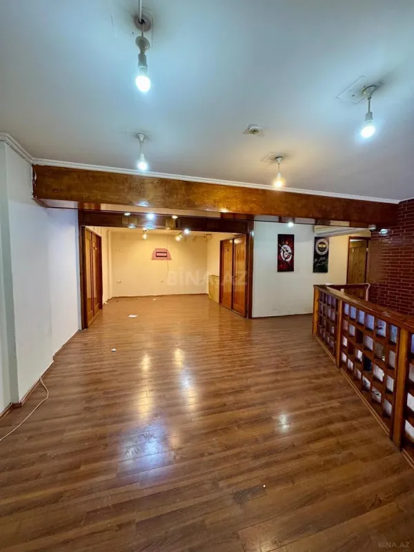 Kirayə verilir obyekt 130 m²