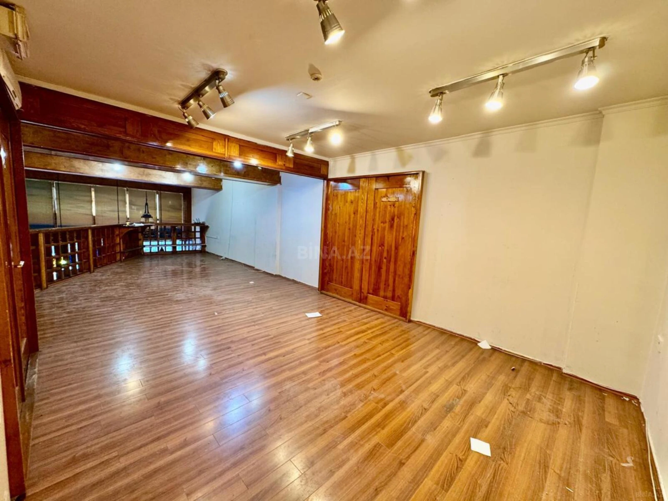 Kirayə verilir obyekt 130 m²