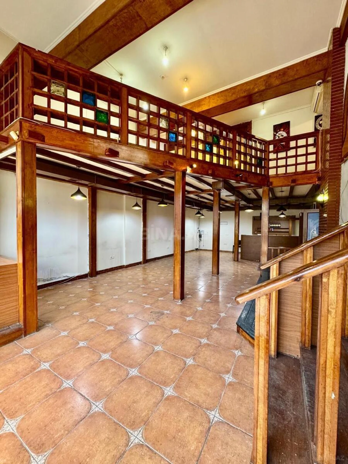 Kirayə verilir obyekt 130 m²